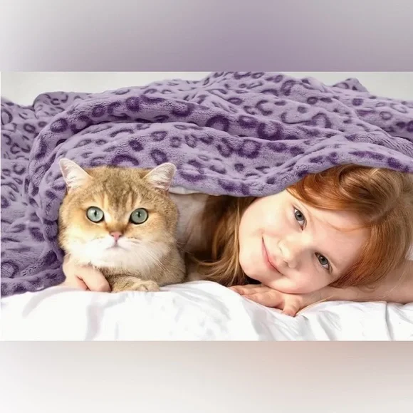 NWT Purple Snow Leopard Cozy Super Soft Blanket - Picture 6 of 7